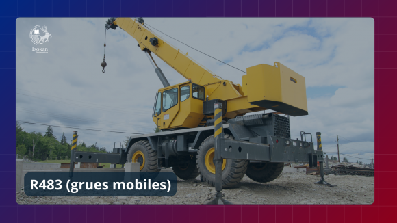 Grue mobile jaune sur chantier, formation R483 Isokan Formation